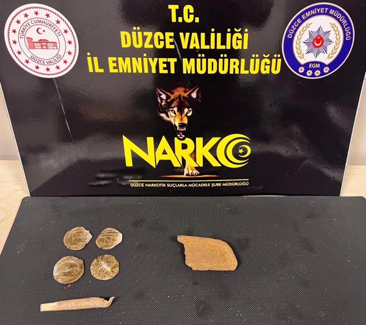 duzcede-uyusturucu-operasyonu-2-kisi-tutuklandi
