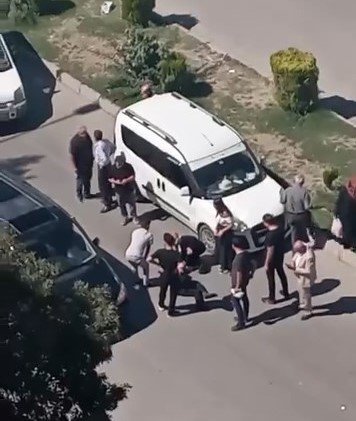 elazigda-aracin-carptigi-sahis-yaralandi