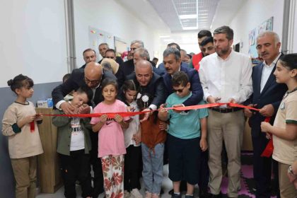 elazigda-ozel-sinif-duzenlenen-torenle-acildi