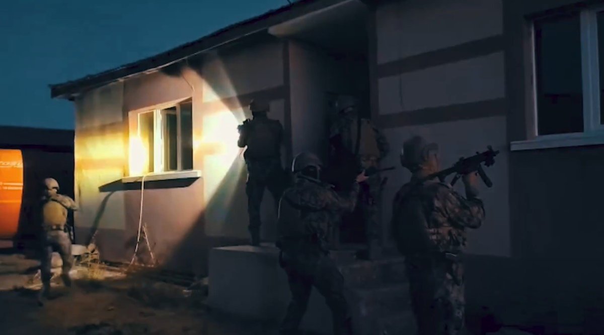 erzincanin-da-aralarinda-bulundugu-49-ilde-mali-suc-orgutlerine-yonelik-operasyon