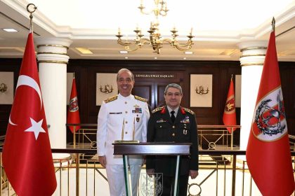 genelkurmay-baskani-bayraktaroglu-kuvvet-komutanlarini-kabul-etti