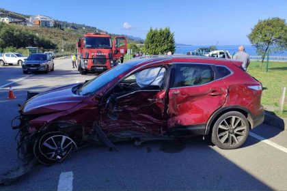 giresunda-kavsakta-kaza-3-yarali