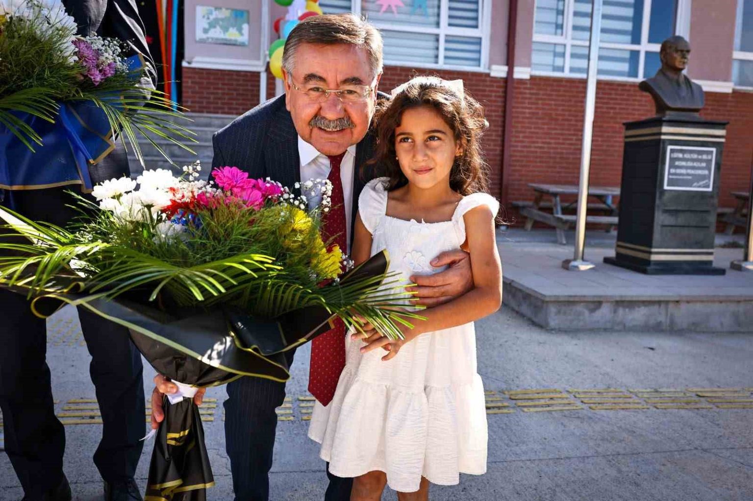 golbasi-belediyesinden-ogrencilere-renkli-bir-yila-merhaba-etkinligi