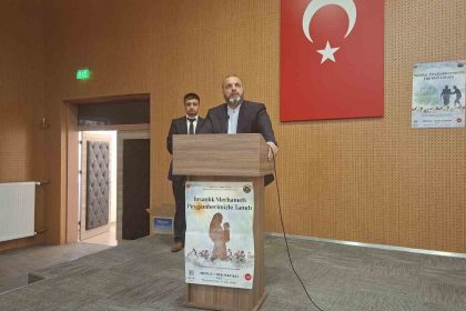 hisarcikta-peygamberimiz-ve-aile-ahlaki-konulu-konferans