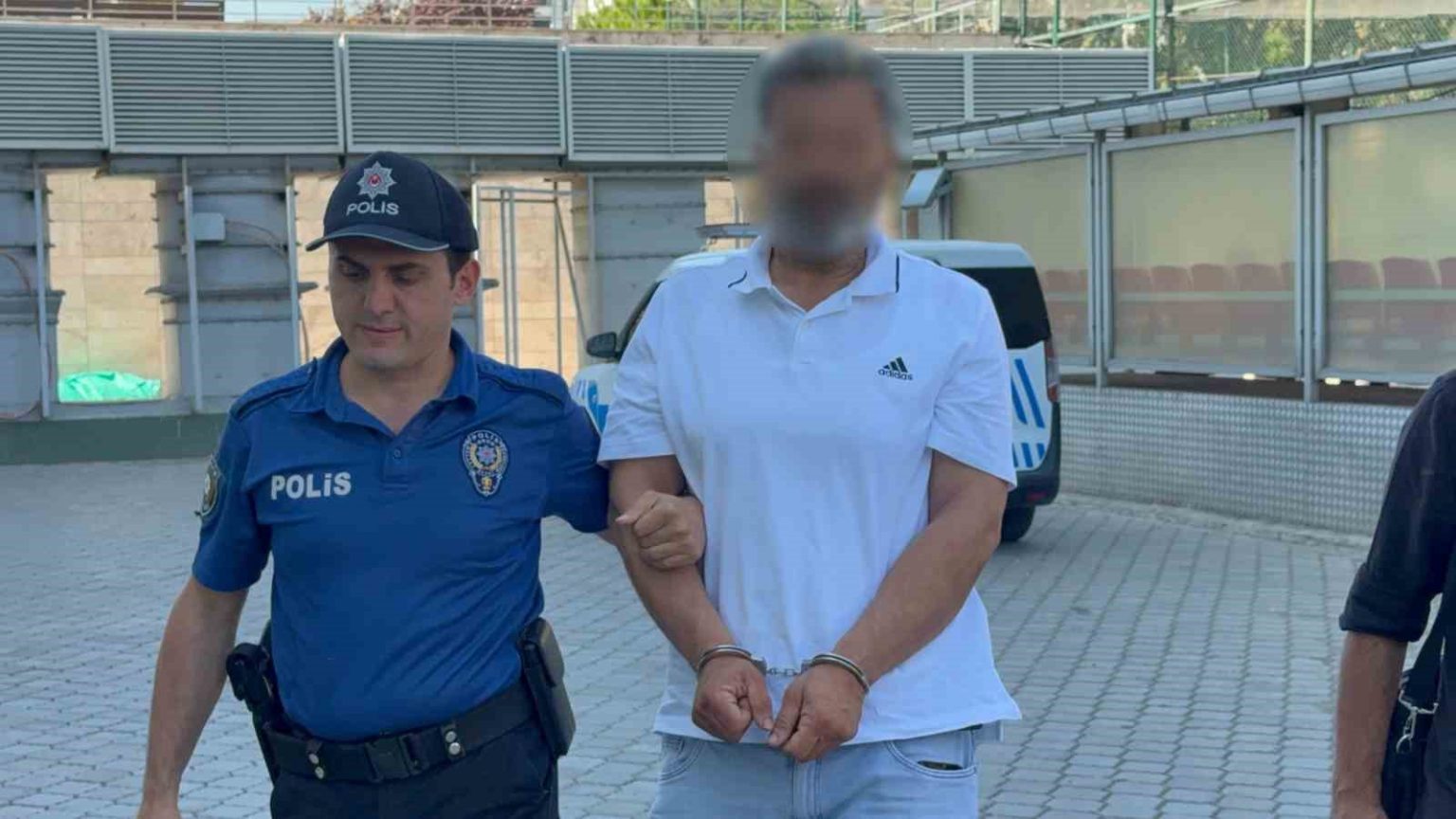 kiracisinin-burnunu-kiran-is-yeri-sahibi-tutuklandi