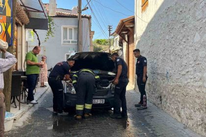 mentesede-arac-yangini-ekipleri-alarma-gecirdi