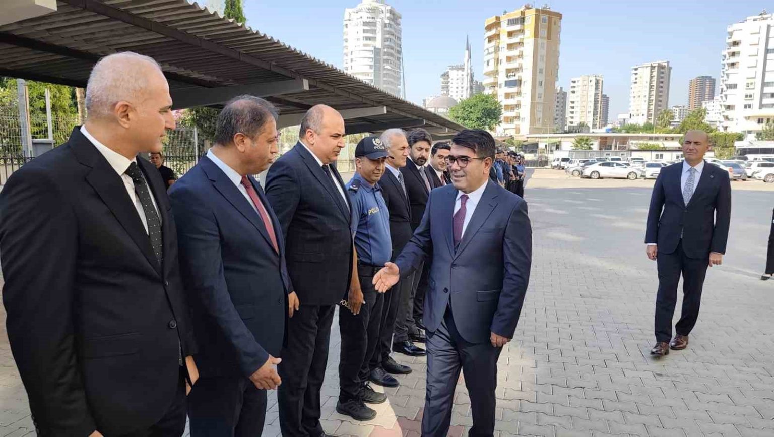 mersin-emniyet-muduru-idris-yilmaz-gorevine-basladi