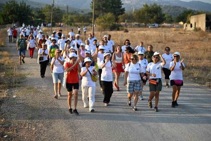 mersinde-avrupa-hareketlilik-haftasi-spor-ve-yuruyus-etkinlikleriyle-basladi