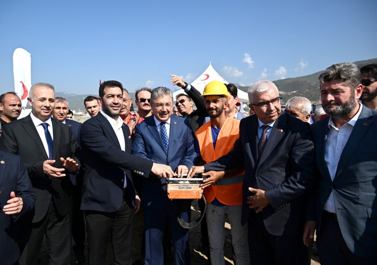 osmaniyede-turk-kizilay-asevinin-temeli-atildi