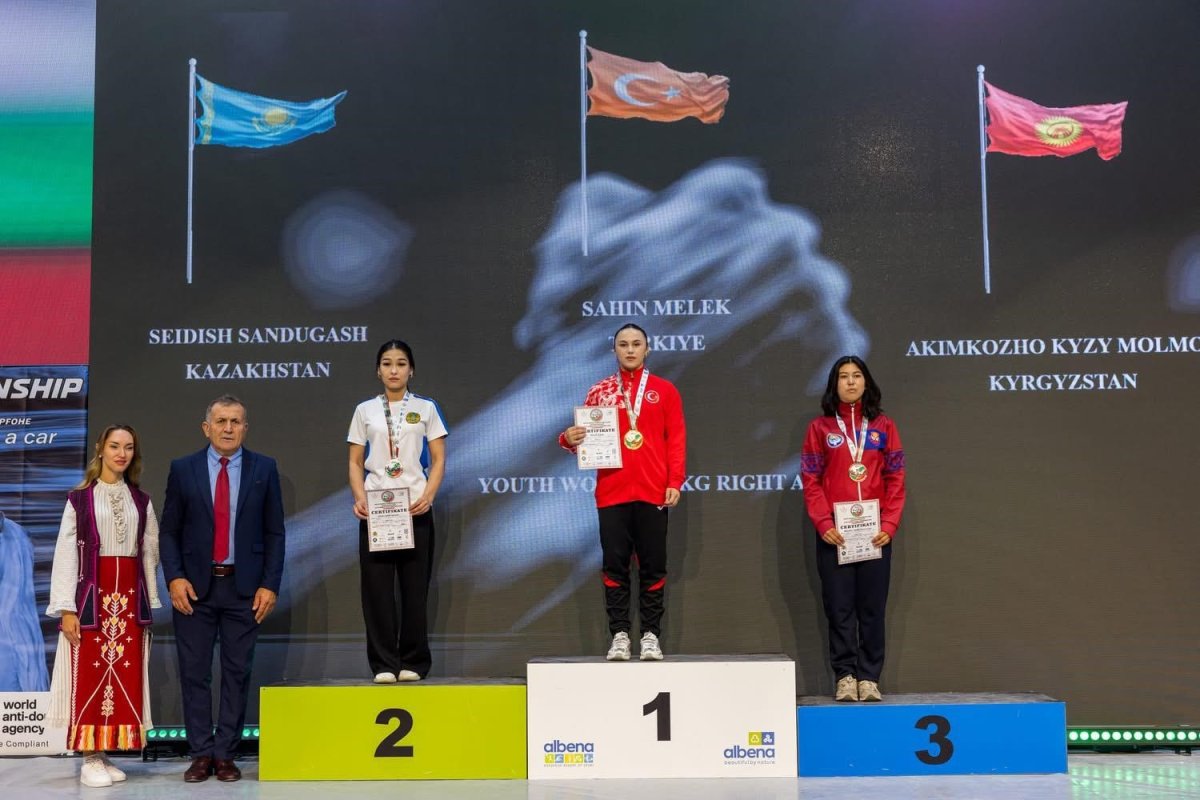 sancaktepenin-gururu-melek-sahin-dunya-sampiyonu-oldu