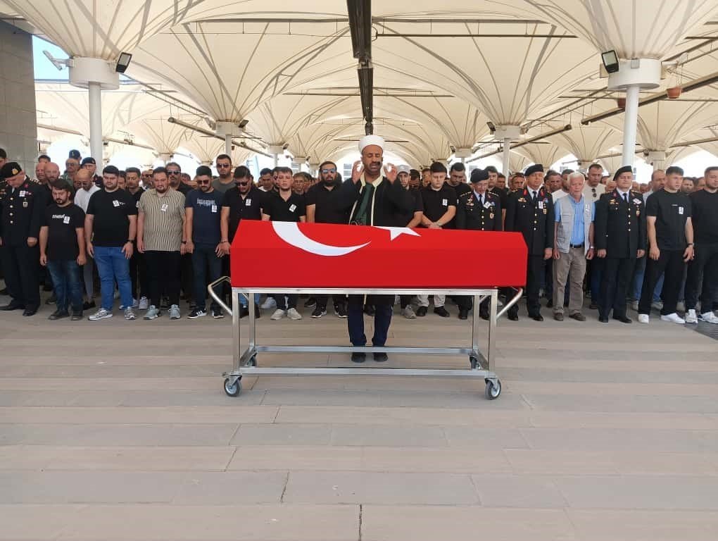 silahli-saldirida-oldurulen-jandarmanin-babasindan-husumet-iddialarina-yalanlama