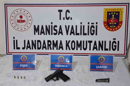 supheli-gencten-tabanca-ve-mermi-cikti