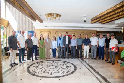 tarim-ve-hayvancilik-sektoru-usakta-bulusuyor