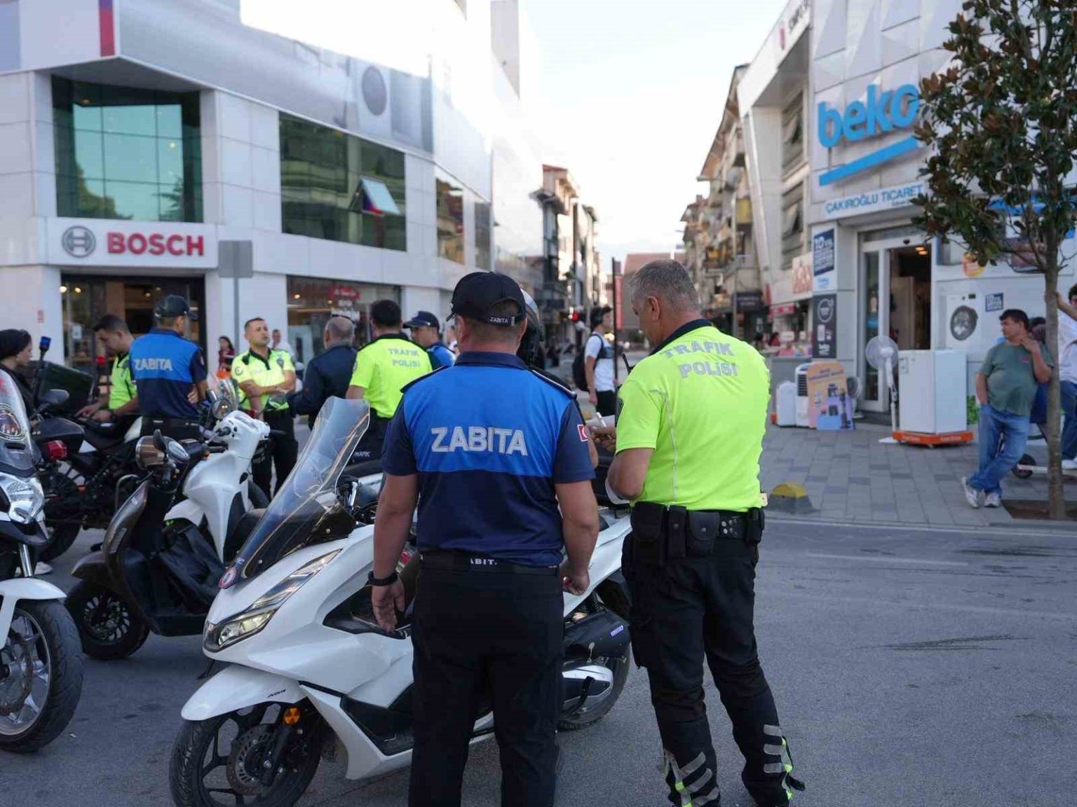 trafige-kapali-alanlarda-motosiklet-denetimi