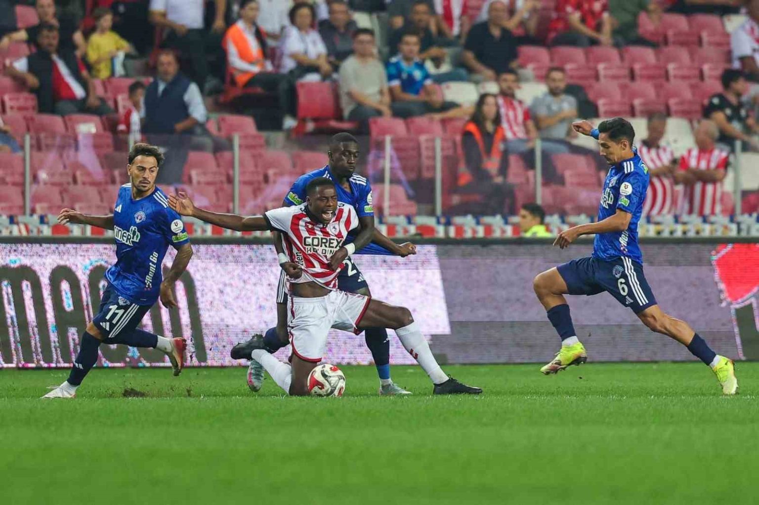 trendyol-super-lig-samsunspor-0-kasimpasa-0-mac-devam-ediyor