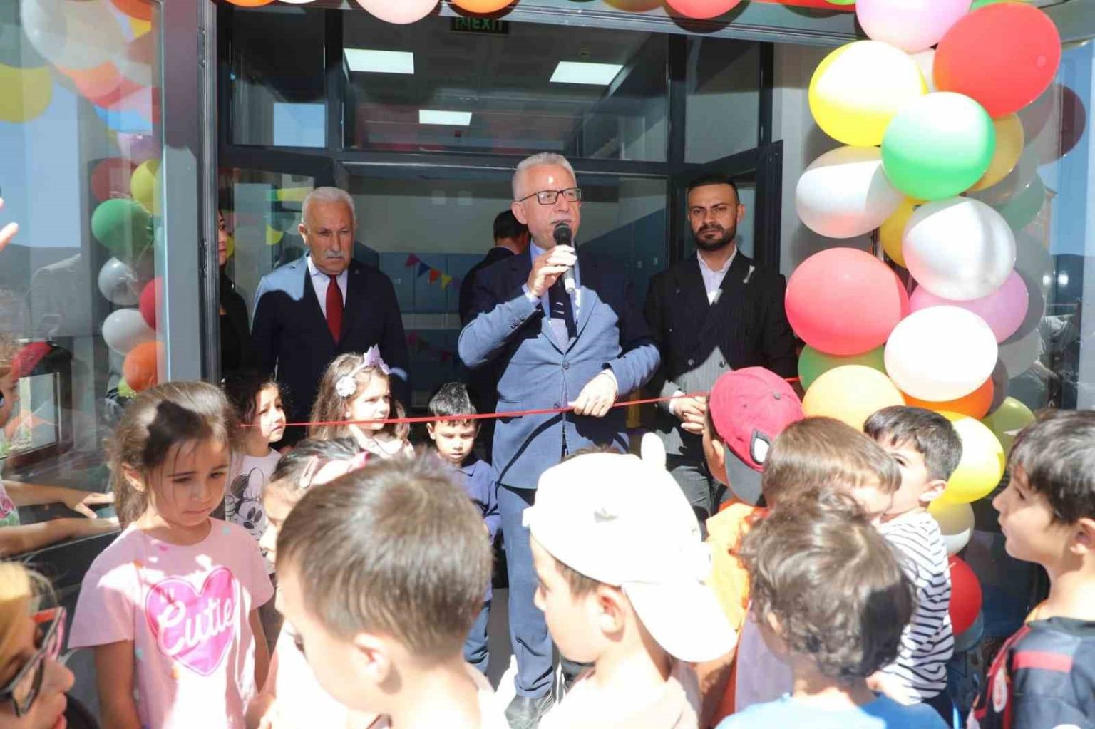 yozgat-belediyesi-tarafindan-acilan-milli-irade-kresi-hizmete-girdi