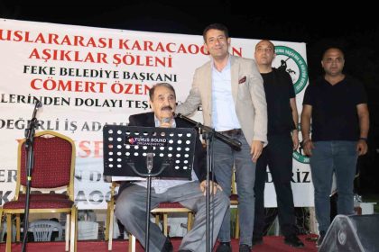 29-uluslararasi-karacaoglan-asiklar-bayraminda-asiklar-sazlariyla-kulaklarin-pasini-sildi