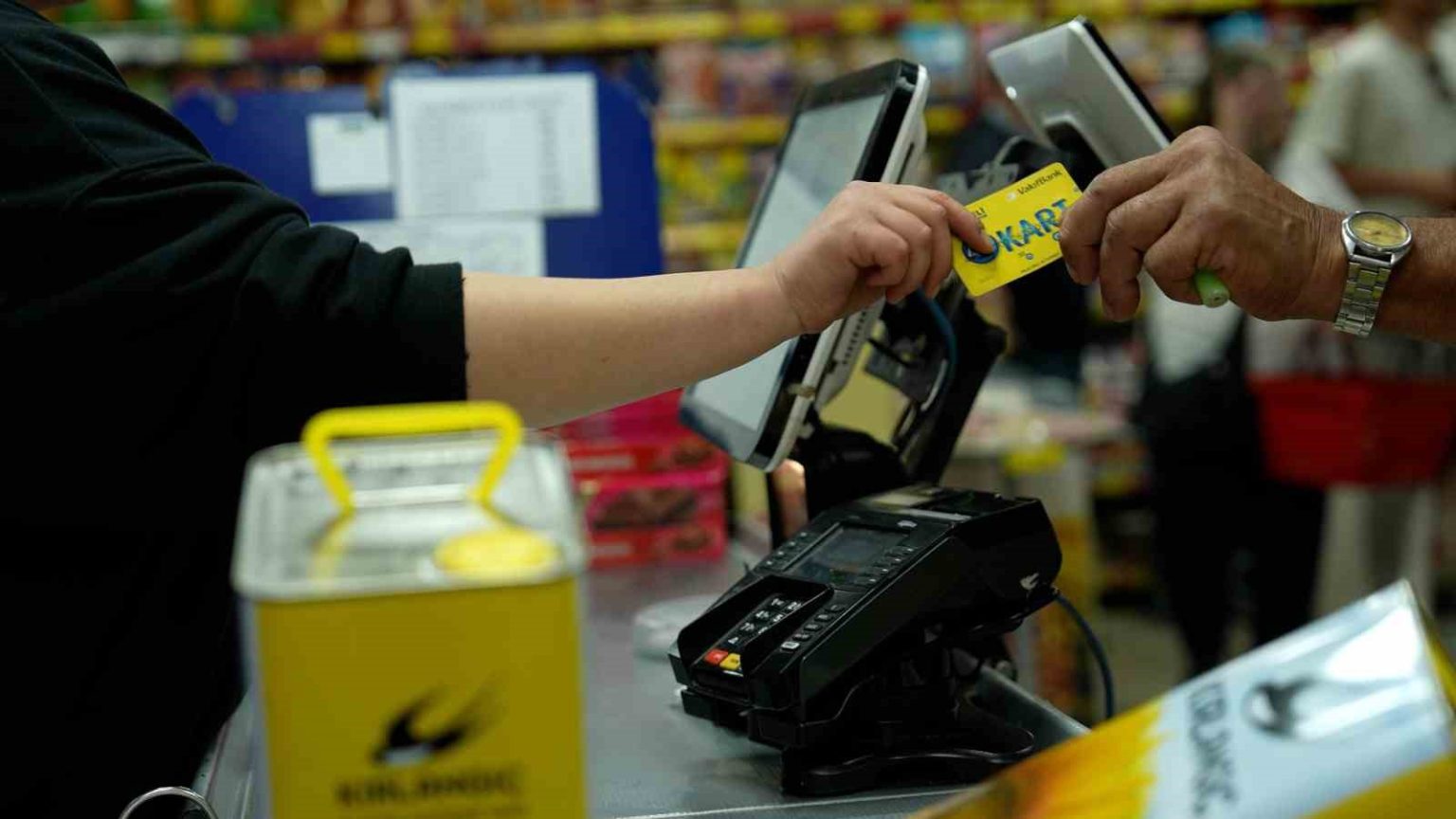 8-ayda-25-bin-haneye-41-kart-destegi