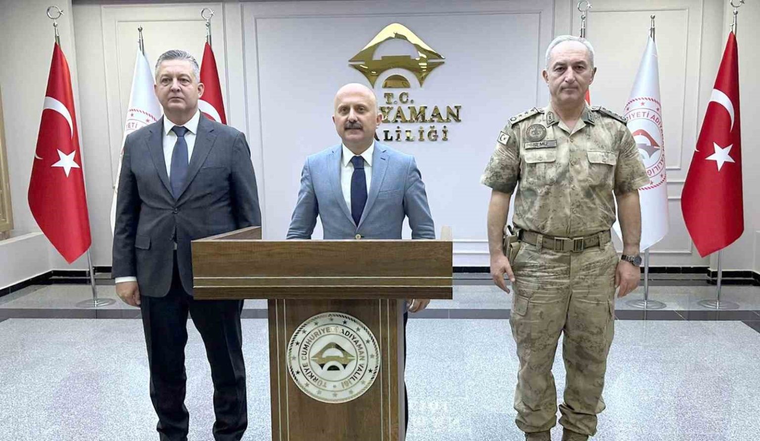 adiyamanda-asayis-degerlendirme-toplantisi-yapildi