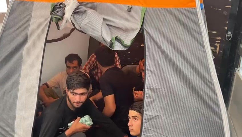 amasyada-tirdaki-kamp-cadirlarinda-17-kacak-gocmen-yakalandi