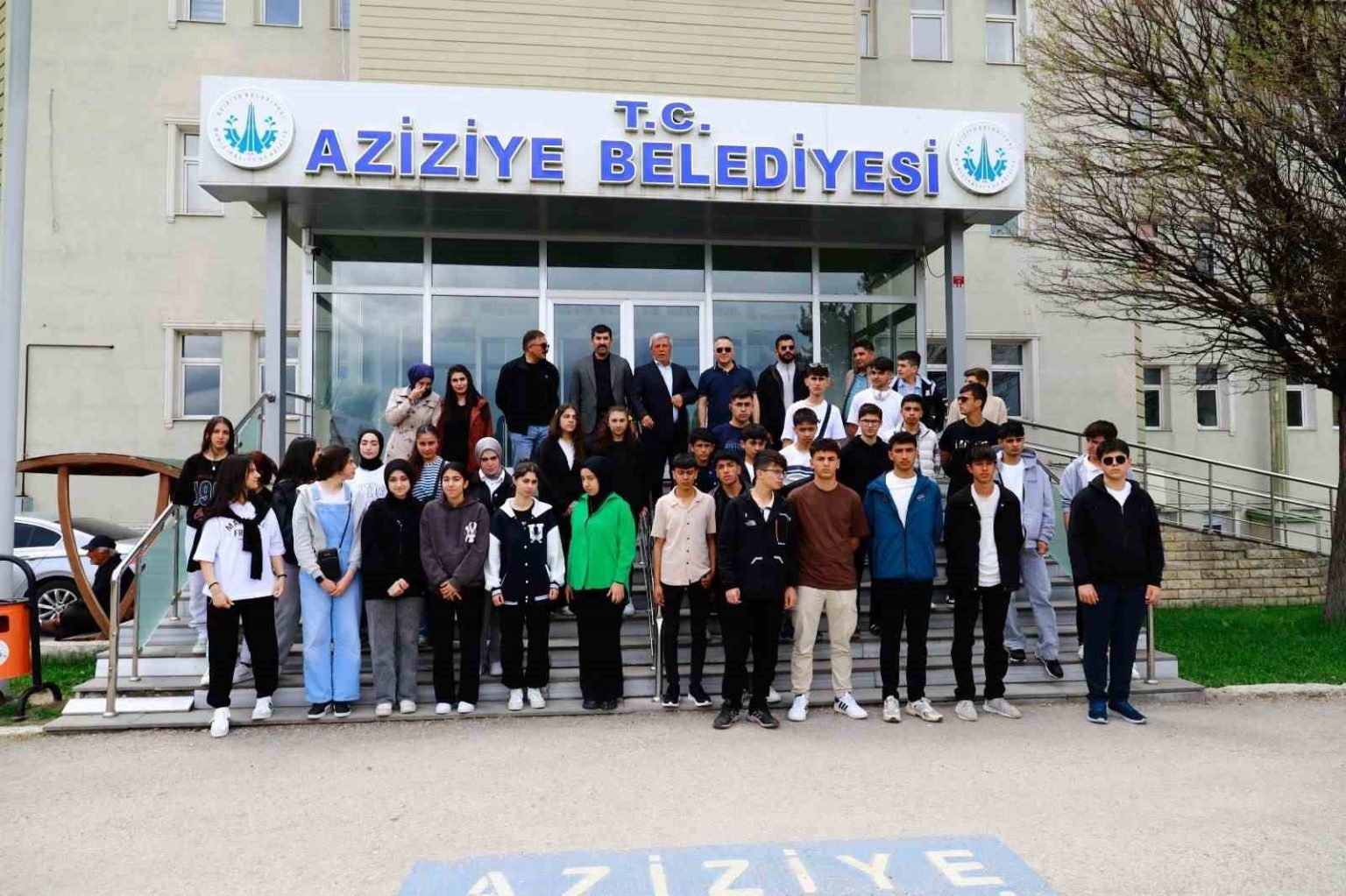 aziziye-belediyesinden-ornek-tarih-etkinligi