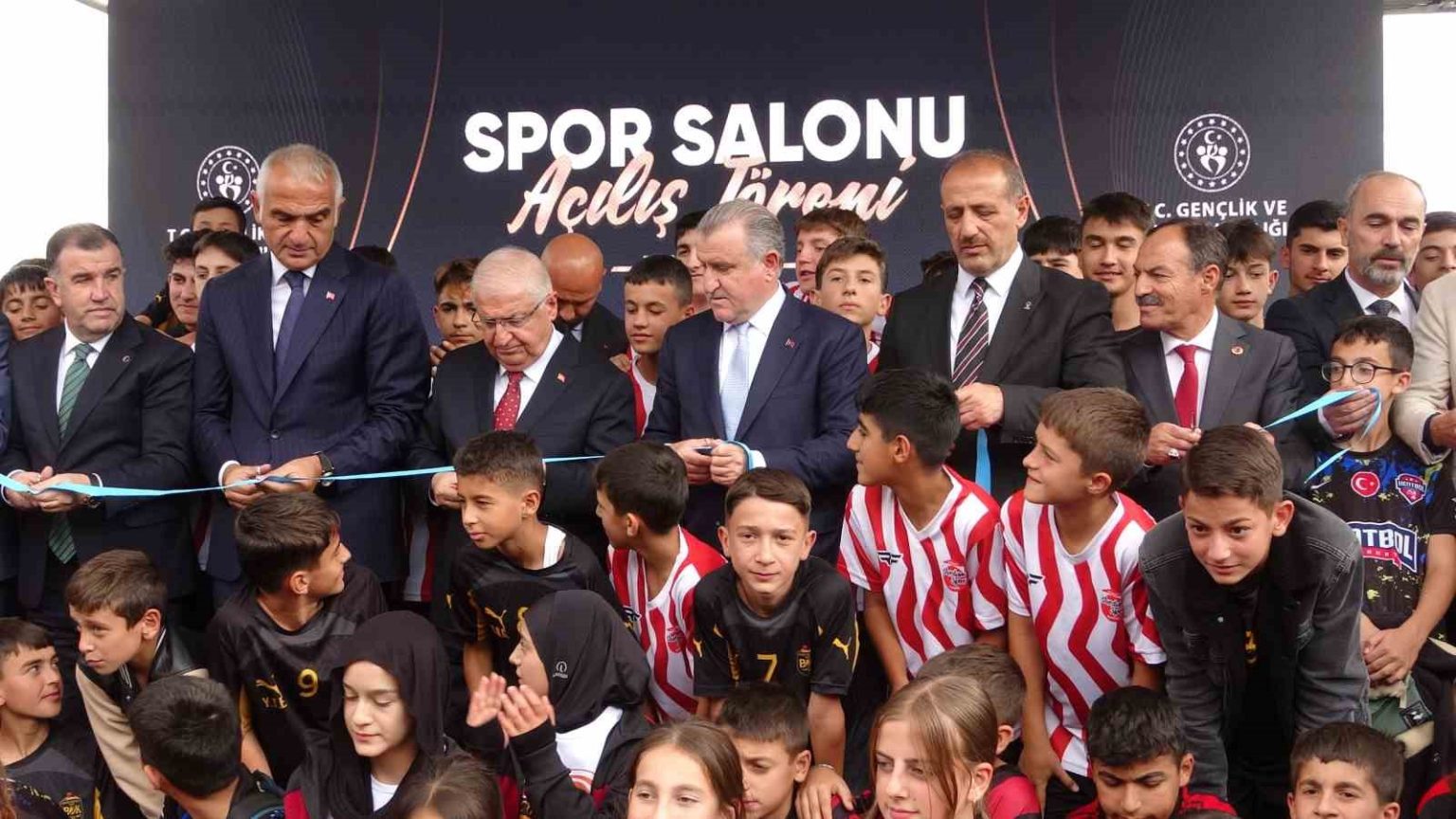 bakan-guler-hicbir-teror-orgutunun-bolgede-kok-salmasina-musaade-etmeyecegiz