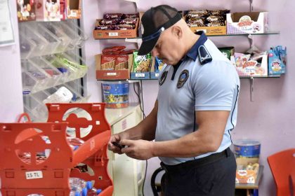 balikesirde-zabita-ekipleri-kantinleri-denetledi