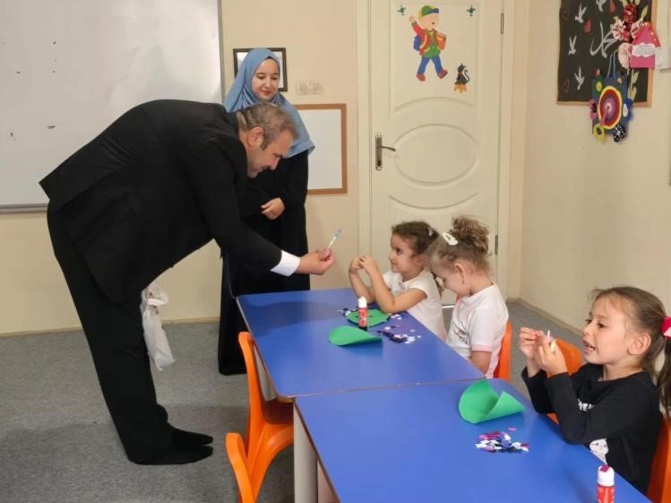 baskan-dilsiz-kuran-kursu-ogrencilerle-bir-araya-geldi