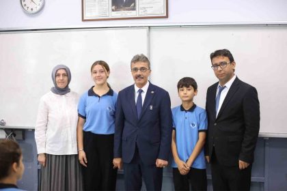 baskan-senol-dinc-minik-ogrencinin-sozunu-yerde-birakmadi