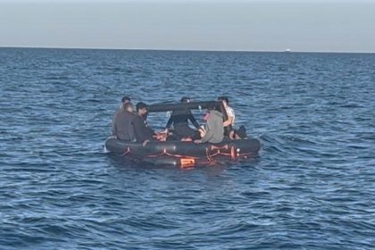 canakkalede-23-kacak-gocmen-kurtarildi