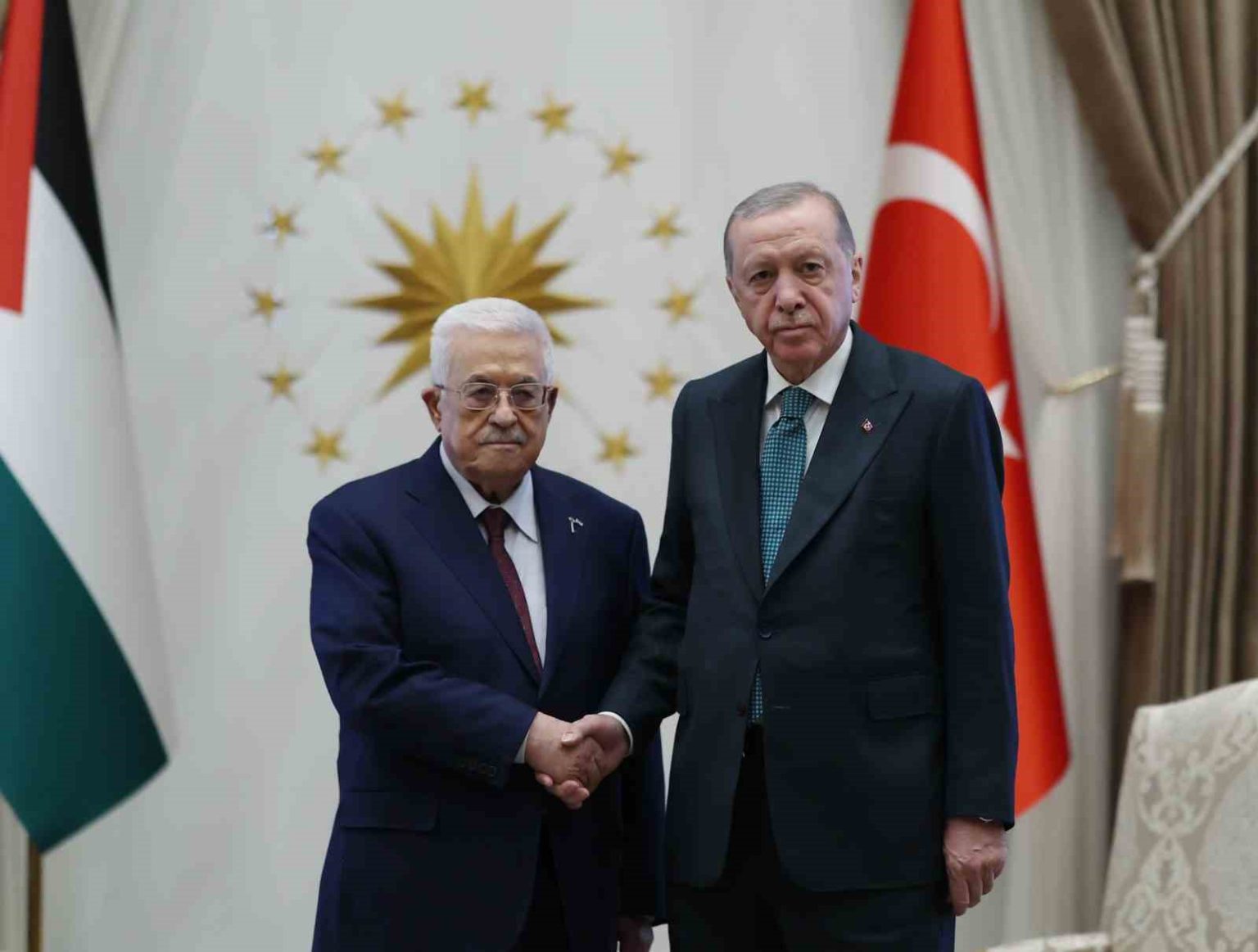 cumhurbaskani-erdogan-filistin-devlet-baskani-abbas-ile-gorustu