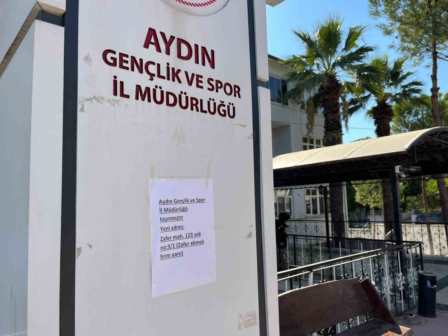 deprem-riski-nedeniyle-mudurluk-binasi-tahliye-edildi