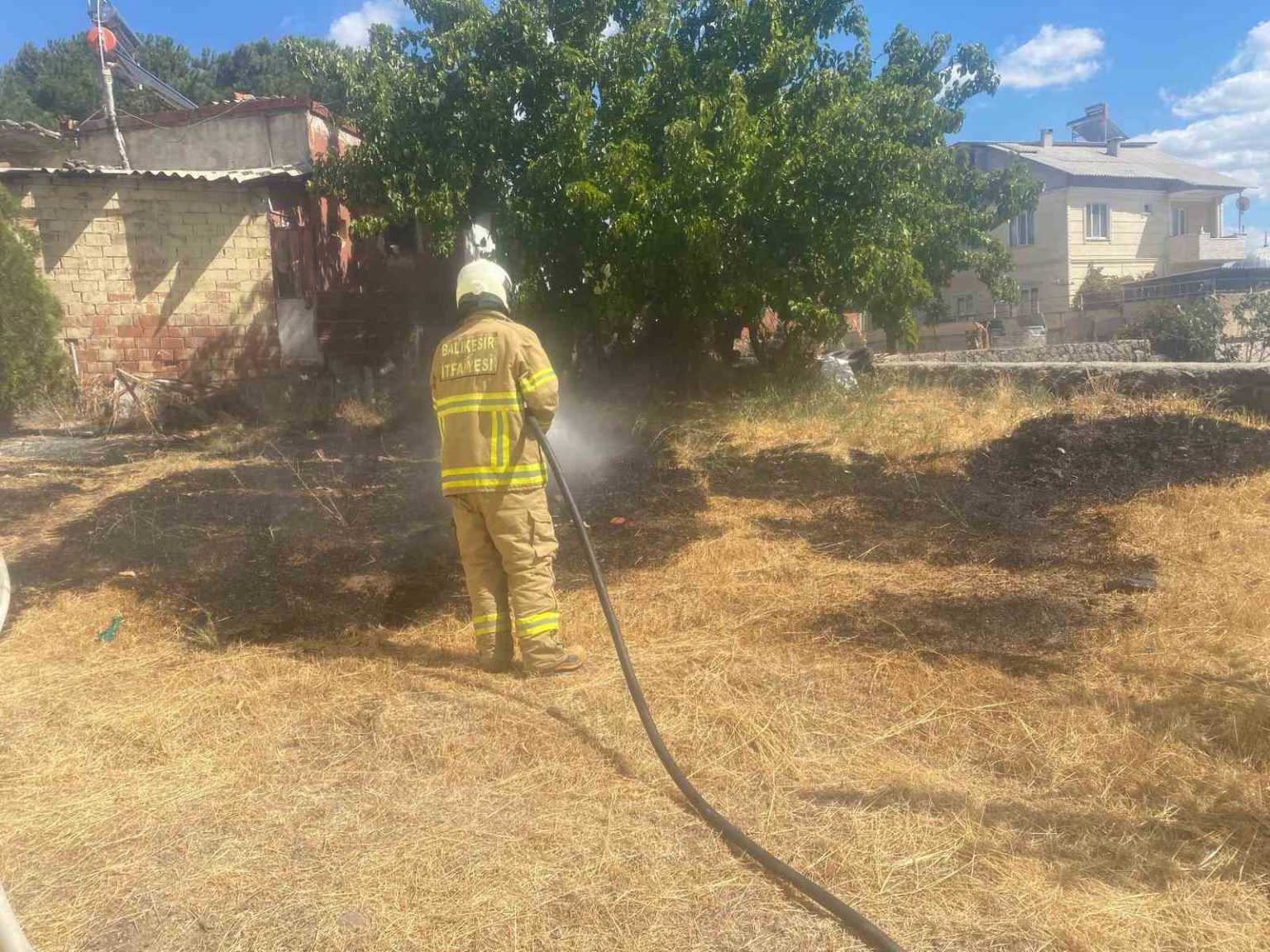 elektrik-panosundan-cikan-kivilcimlar-yangina-yol-acti