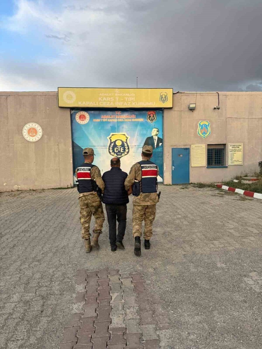 karsta-4-yil-hapis-cezasi-bulunan-1-kisi-yakalandi