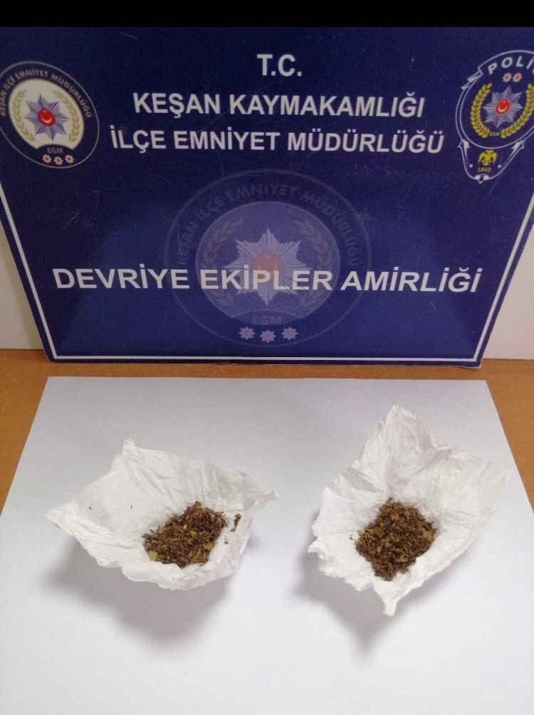 kesanda-polis-tarafindan-durdurulan-suphelinin-uzerinden-uyusturucu-ele-gecirildi