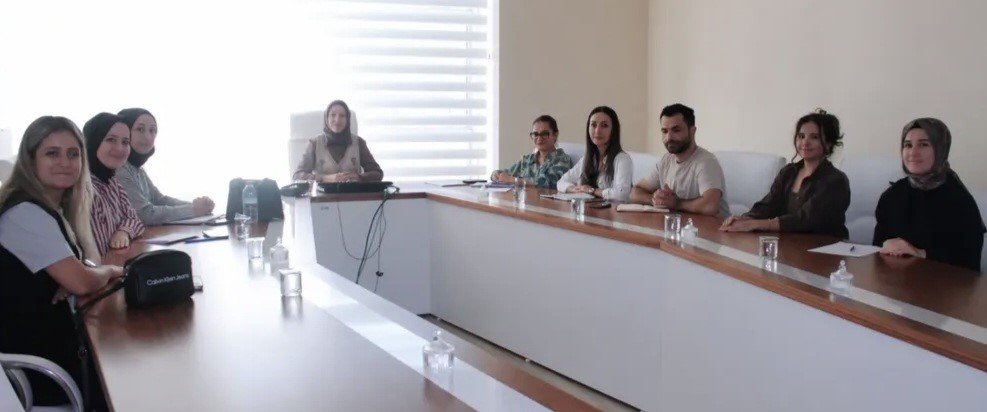 kutahya-sosyal-hizmet-merkezi-mudurlugu-kadin-irtibat-gorevlilerine-egitim