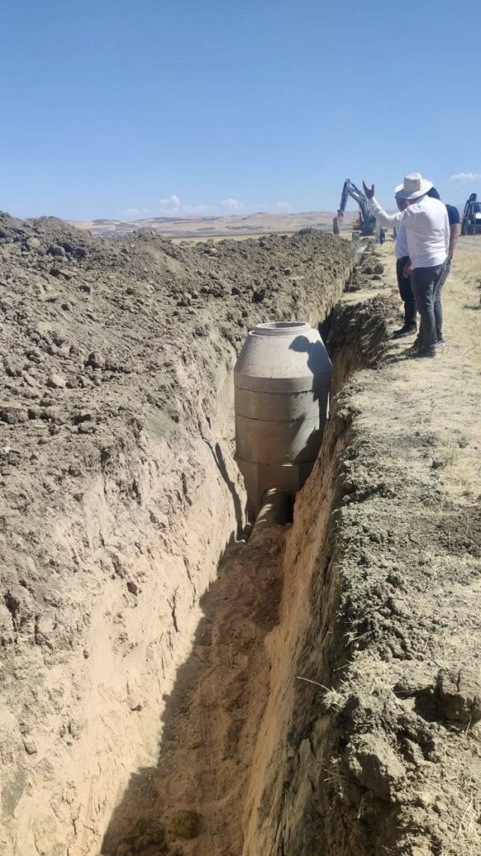 mustaki-koylerde-kanalizasyon-altyapisi-yenileniyor