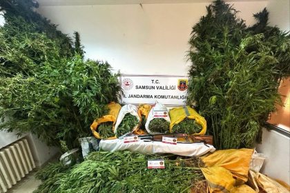 samsunda-57-kilo-955-gram-kubar-esrar-ele-gecti