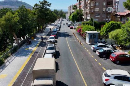 silifkenin-en-islek-caddesi-abdi-ipekci-modern-asfaltla-yenilendi