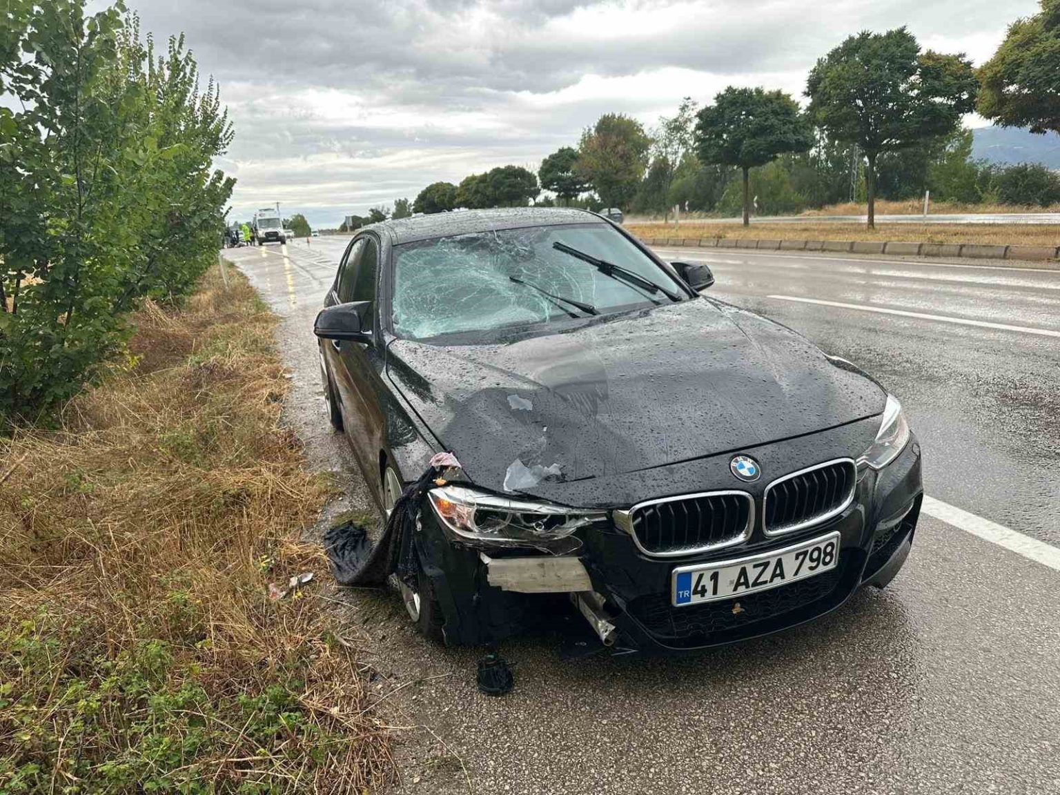 tokatta-otomobilin-carptigi-kadin-hayatini-kaybetti