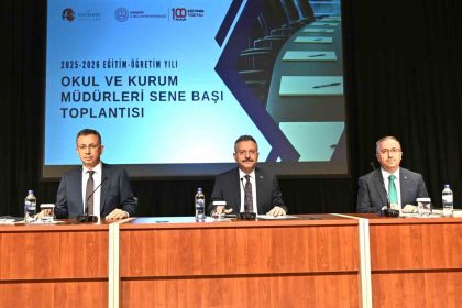 vali-aksoy-okul-ve-kurum-mudurleriyle-toplanti-yapti