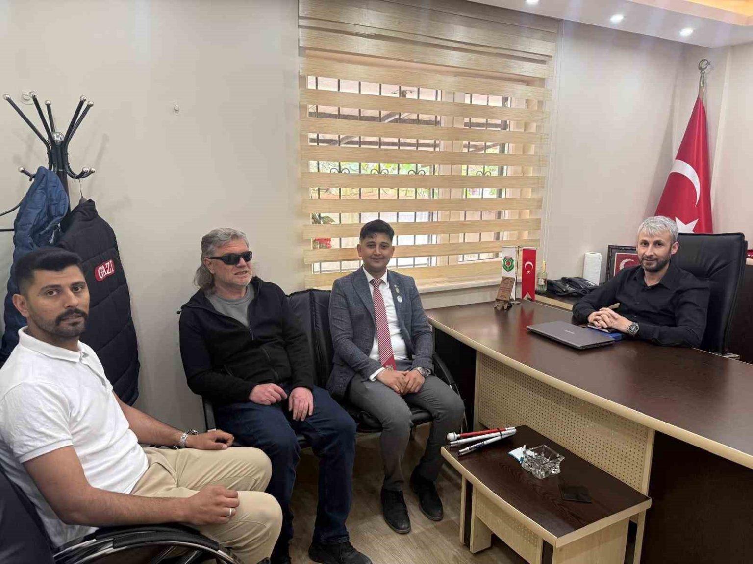 yasayan-kahramanlar-anilacak