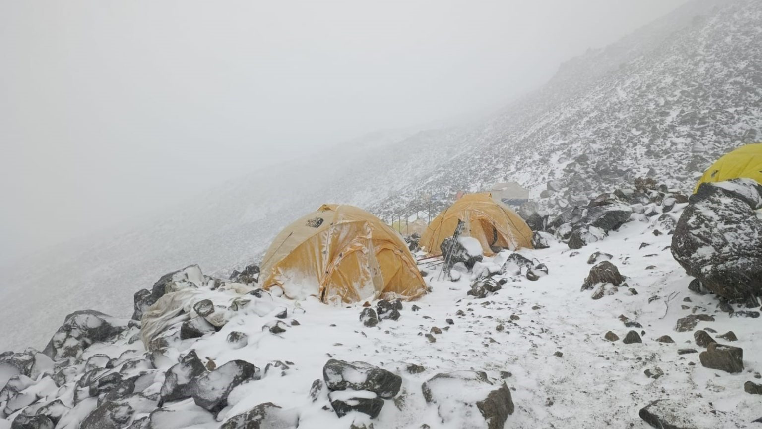 agri-daginda-tirmanisa-tipi-engeli