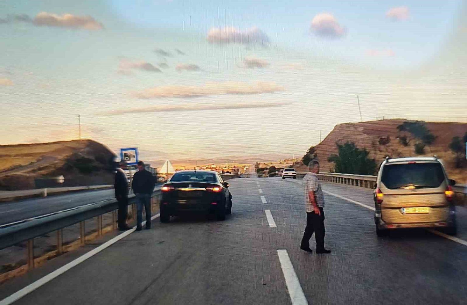 ak-partili-belediye-baskani-trafik-kazasinda-yaralandi