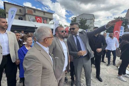 arnavutkoyde-kentsel-donusumde-yeni-adim-imrahor-mahallesinde-temel-atildi
