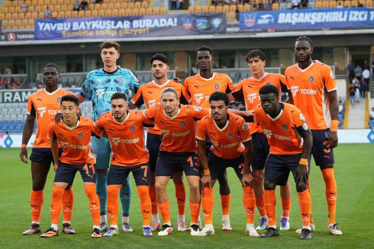 basaksehirin-ic-saha-maclarinda-karbon-ayak-izi-hesaplanacak