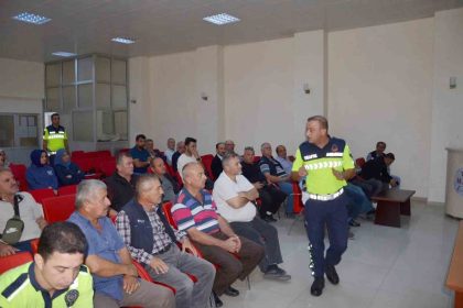 boyabatta-servis-soforleri-ve-rehber-personellere-trafik-egitimi