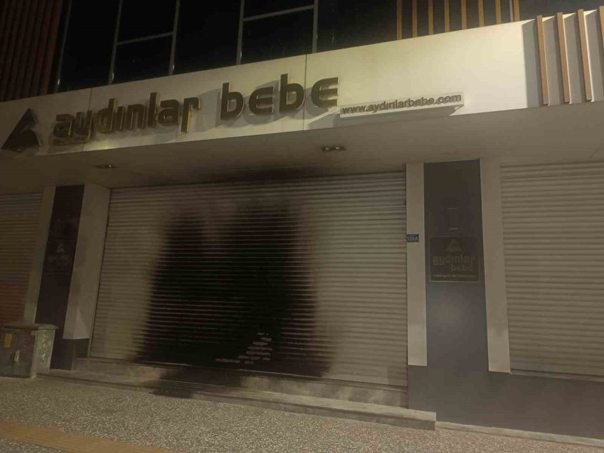 bursada-magazayi-atese-veren-sahis-video-cekti