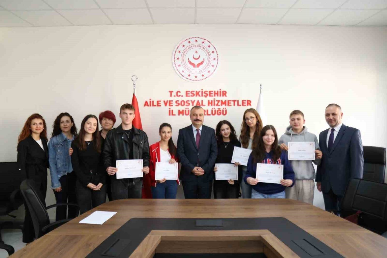 cocuk-haklari-il-komitesi-uyelerine-tesekkur-belgeleri-takdim-edildi