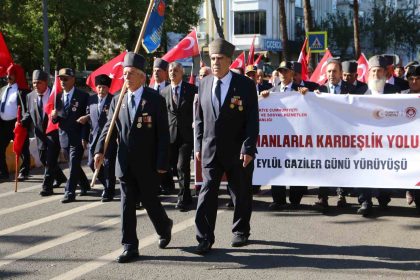 diyarbakirda-gaziler-gunu-kortej-yuruyusu-gerceklesti
